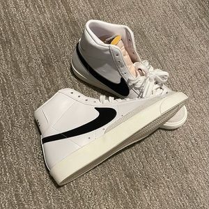 Womens Nike Blazer Mid '77 Vintage